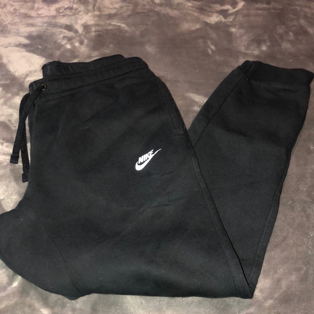 Nike men’s joggers